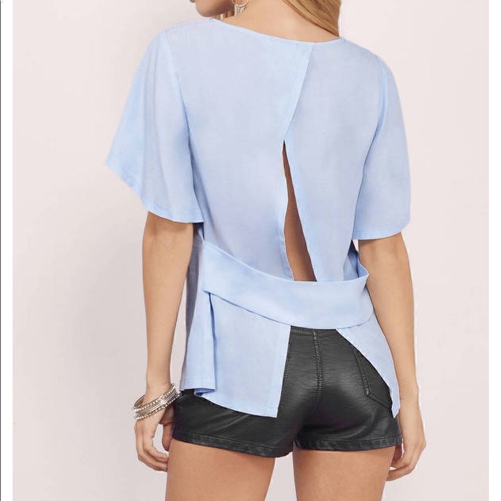 TOBI Split Back Blouse 💙